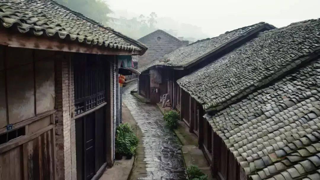 余承东何时走出“产能地狱”？